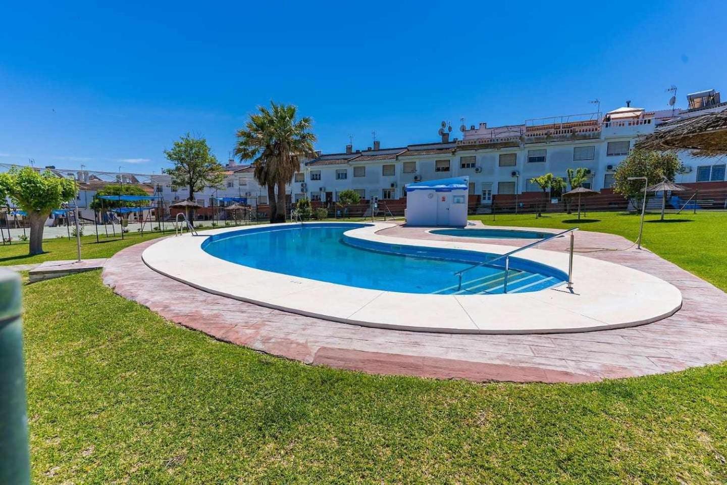 Вилла Casa Grande Piscina Y Garaje Альхараке Экстерьер фото